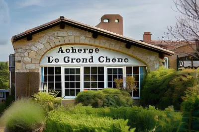 Auberge du Grand Chêne Hotels in Moissac-Bellevue