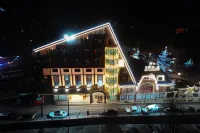 Spa Hotel Rich Hotels near Ostrets Peak (1368 m)