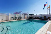 Country Inn & Suites by Radisson, Bel Air/Aberdeen, MD - Pools