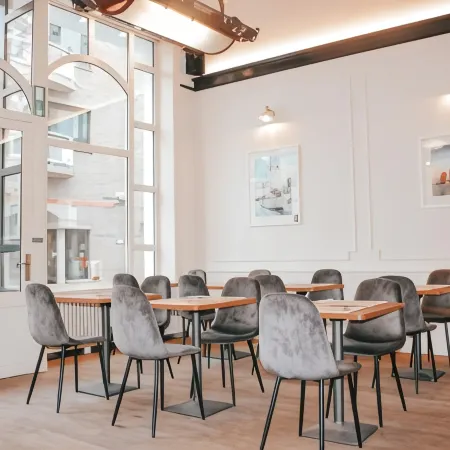 Alpha Hotel