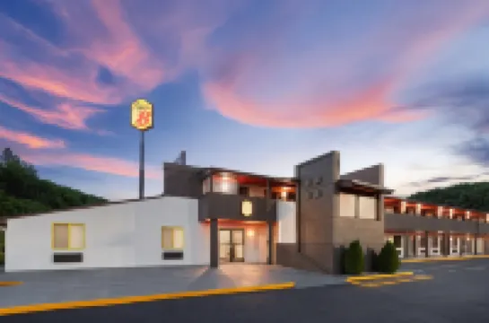 Super 8 by Wyndham Bridgeport/Clarksburg Area