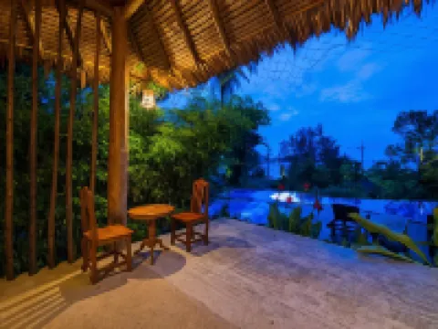 Thiwson Beach Resort Hotels near Son Bay Beach