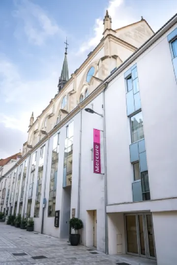 Hôtel Mercure Poitiers Centre ビエンヌのホテル