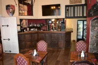 The Red Lion Hotels in Llandeilo