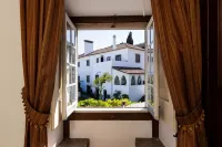 Casa de S. Thiago do Castelo - Романтические