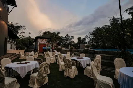 Avoki Resort Отели в г. Kazhakuttam