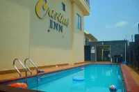 Caritas Inn Lekki - مسبح