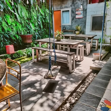 Jeng Tini Guest House