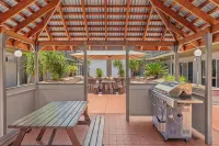 Stay at Alice Springs Hotel - Wi-Fi
