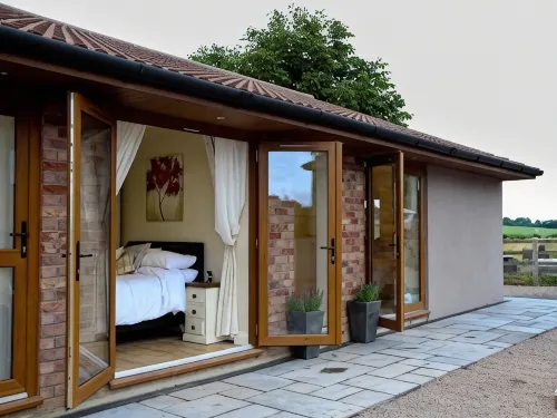 Hillcroft Accommodation Hotels in Winford