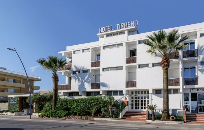 Hotel Tirreno