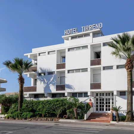 Hotel Tirreno
