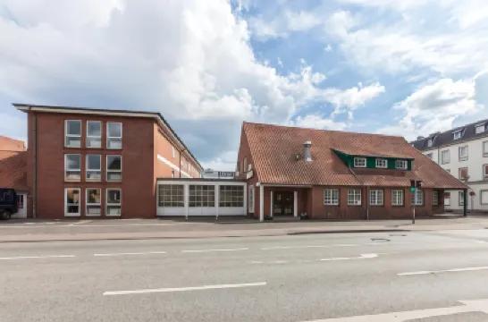 Hotel Drei Kronen Elmshorn โรงแรมใน