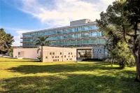Els Pins Resort & Spa - Emar Hotels Hotel dekat Bandara Ibiza