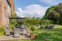 Hintlesham Hall Hotel Hotel dekat Greenfinch Church
