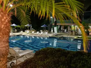 Radio Hotel Resort & Convention