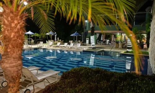 Radio Hotel Resort & Convention