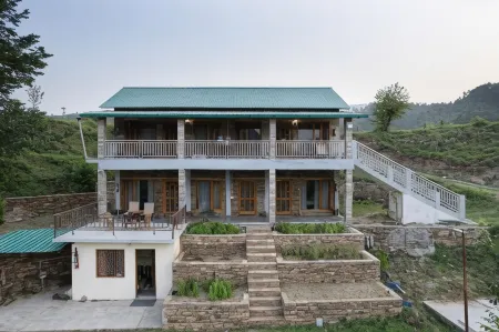 Himkosi Farm by the River Отели в г. Алмора