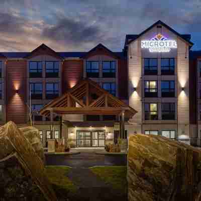 Microtel Inn & Suites by Wyndham Mont Tremblant Hotel Exterior