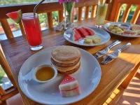 Sebuluh Sunset Hill 페구양안 폭포 주변 호텔