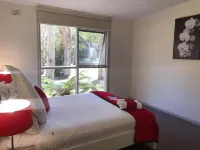 Russell Falls Holiday Cottages Hotels in Maydena
