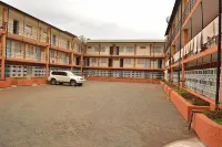 Racecourse Inn Hotel Hôtels à : Mlango