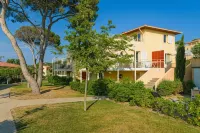 Résidence Lagrange Vacances les Terrasses des Embiez Hotels in Var