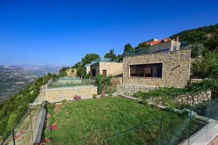 Al Sindiana Отели в г. Barouk