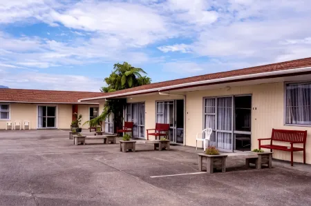 Ascot Motor Lodge Отели в г. Картерс Бич