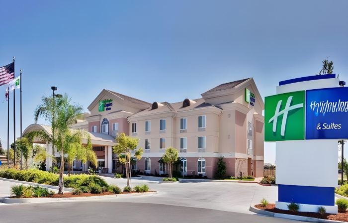 Holiday Inn Express & Suites PORTERVILLE by IHG