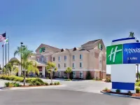 Holiday Inn Express & Suites Porterville
