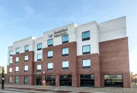Cobblestone Inn & Suites - Waverly Hotels in Waverly