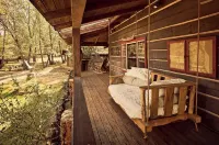 Serenity in the Woods - Beautiful Log Cabin on 2 acres with AC & WiFi & Xbox