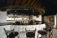 Matamanoa Island Resort - bar