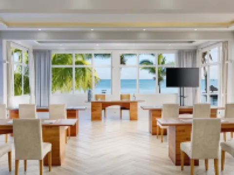 Coral Azur Beach Resort โรงแรมในมอริเชียส