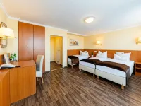 فندق روايال Hotels near محطة مترو أونيفيرسيتيت