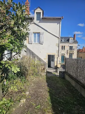 Maison en Centre-ville Avec Jardin Privatif