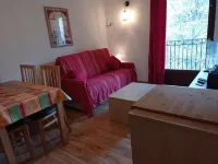 Appartement. Dans un Parc. A 5 Minutes à Pied du Centre Ville. Idéal Curistes Hoteles en Bagnères-de-Luchon