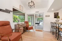 Two homes: 13BR Heated Pool, Golf & Sport Park L53