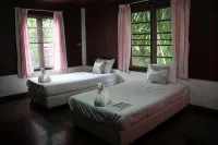 River Kwai Park & Resort Hotels near Wat Chong Krathing