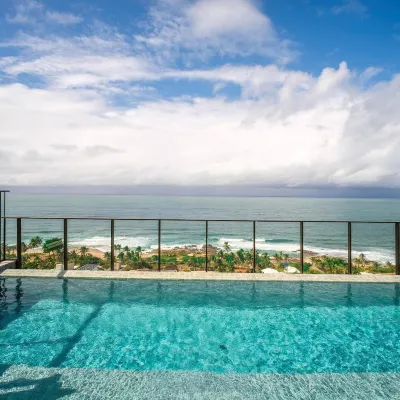 Stay Just Steps From Itapua Beach, With Pool and gym - RGF Hotels near Flamengo