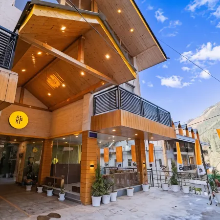 The Hosteller Jibhi