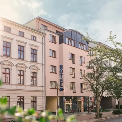 Hotel am Jungfernstieg Hotels near Stralsund Central Station