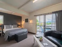 Asure Explorer Motel & Apartments Hotels in Te Anau