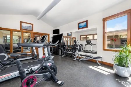 Best Western Driftwood Inn Отели рядом с достопримечательностью «Мелалейка Филд»