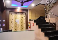 Hotel Royal Palace - 150 Meters from Mahakal Temple Hotel a Ujjain