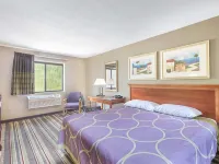 Super 8 by Wyndham Tilton/Lake Winnipesaukee Hotels in Tilton