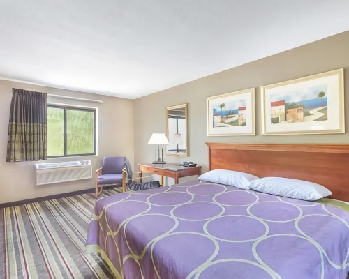 Super 8 by Wyndham Tilton/Lake Winnipesaukee Hotels in Tilton