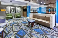 Holiday Inn Express & Suites Denton - Sanger Hotel di Valley View