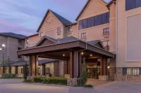 Best Western Plus Cimarron Hotel  Suites
